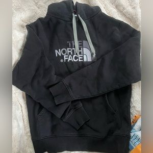 Women’s North Face Hoodie S/M